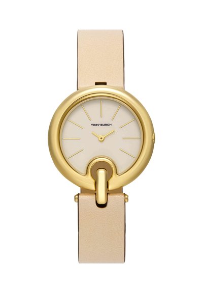 Ronde goudkleurige Tory Burch horloge met beige leren band, minimalistische wijzerplaat met gouden uurmarkeringen en wijzers.