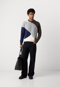 INDICODE JEANS Trui - seal brown