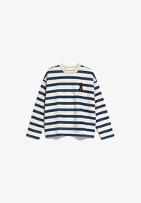 Selected, undyed lapis blue