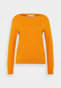 Unselected, rich ochre