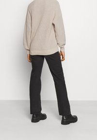 Hollister Co. Stickad tröja - brown