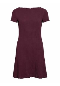 Vestido burdeos de manga corta con una superficie texturizada y un dobladillo acampanado. Presenta un escote ancho con detalles de borde festoneado.
