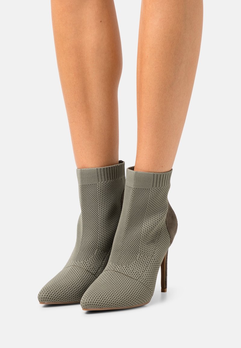 DeeZee Stivaletti con tacco - green