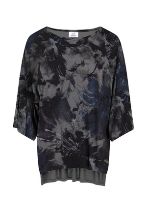 Väljä tummanharmaa ja musta yläosa, jossa on abstrakteja kukkakuvioita ja kyynärpään mittaiset hihat.