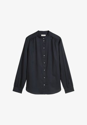 Granatowa koszula z długim rękawem, z kołnierzykiem typu stójka, zapinana na guziki z przodu, z marszczeniem na ramionach. Wykonana z gładkiego, lekkiego materiału.