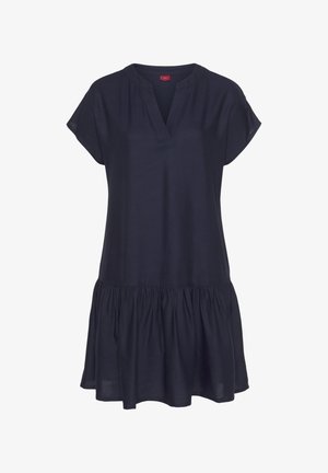 Donkerblauw jurk met korte mouwtjes, een V-hals en een geplisseerde, gelaagde rok. Gemaakt van lichte stof met een gladde textuur.