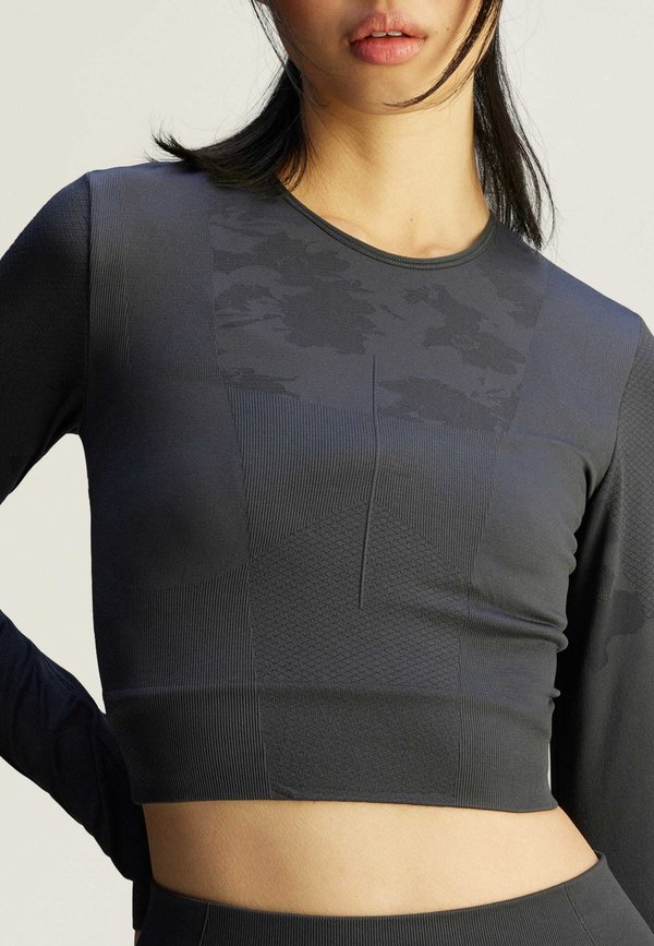 Long sleeved top - carbon2