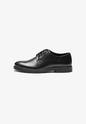 Smart lace-ups - black