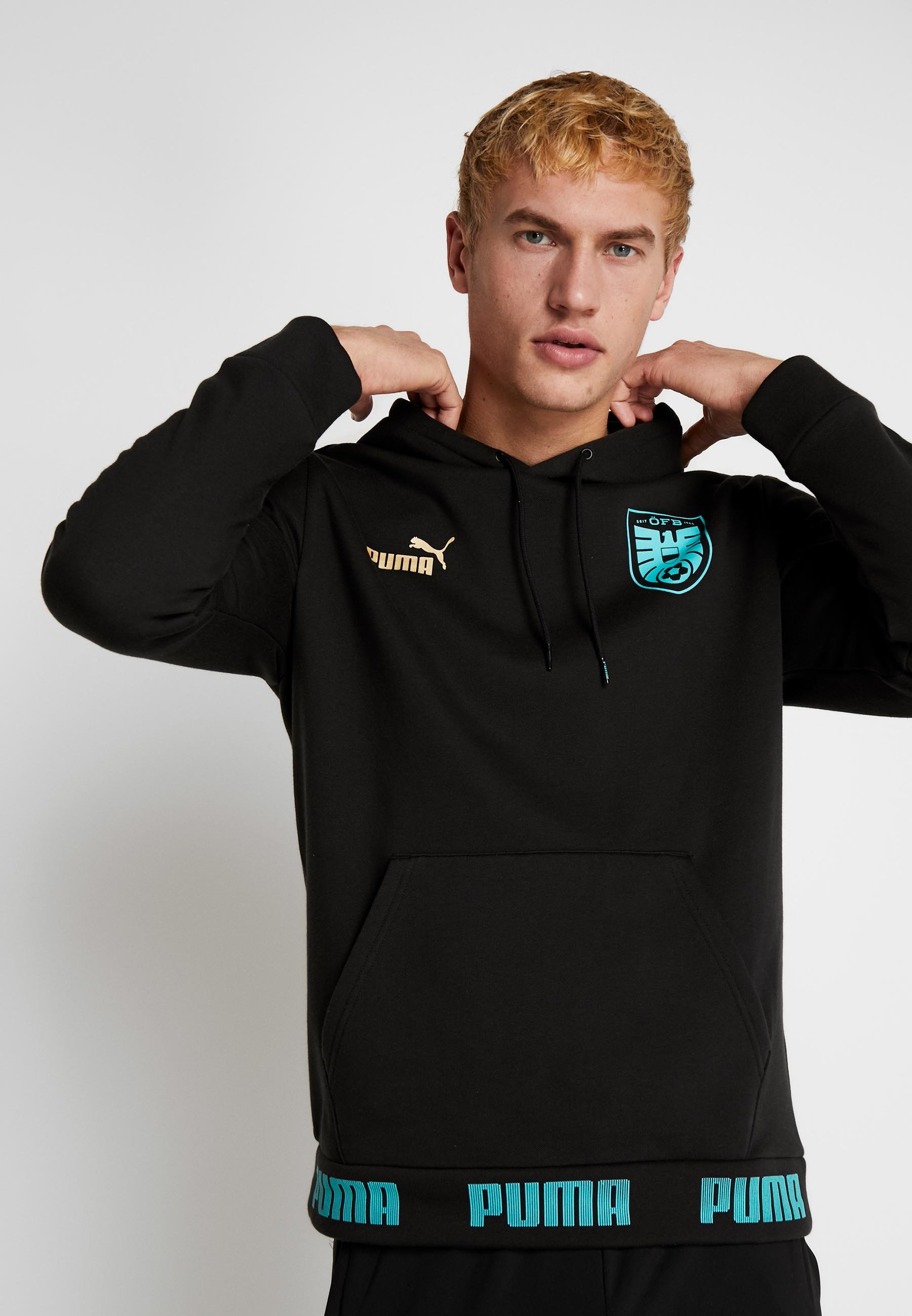 black puma hoodie junior