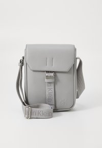 Odabrano, formal gray