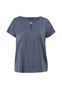 Blouse bleu acier à manches courtes, col rond, petite fente devant et plis verticaux au centre devant.