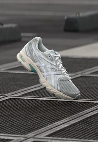 GEL DS 14 UNISEX - Sportcipő - white/stillwater