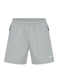 Ljusgrå sportshorts med resårmidja, sidofickor med dragkedja och en vit logotyp längst ner till höger. Tillverkade av andningsbart material.