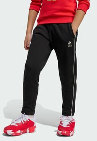 adidas Sportswear DISNEY MICKEY MOUSE SET UNISEX czerwony