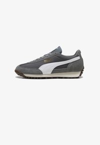 Ikke valgt, moody gray- white