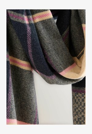 Villa huivi, jossa on tumman laivaston sininen, vaaleanpunainen ja beige ruutukuosi. Pehmeä rakenne, jossa on hienovarainen ruudullinen yksityiskohta yhdellä reunalla.