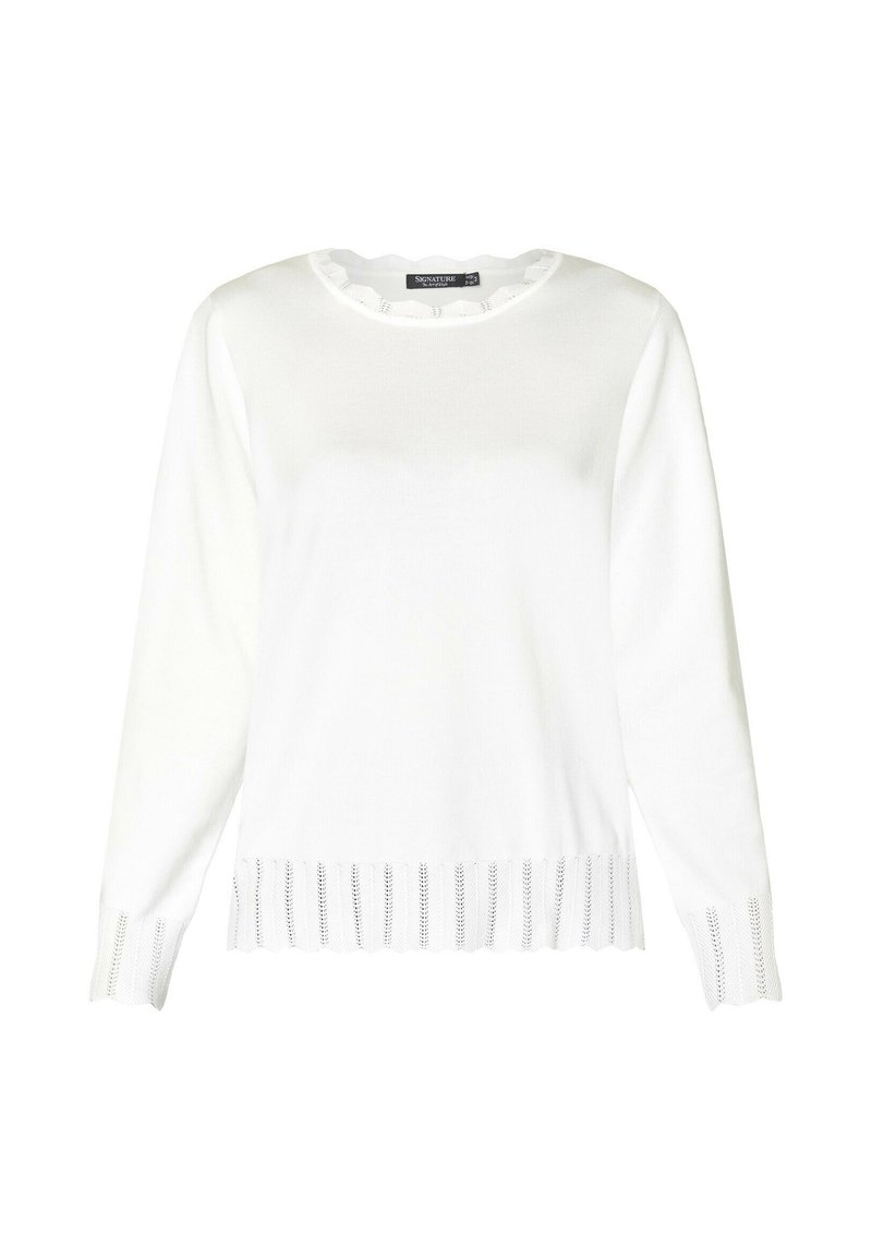 Hvid strikket sweater med lange ærmer, en bølget halsudskæring og et bladmønster ved kanten og ærmerne, der har en glat tekstur.