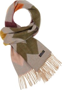 Sciarpa multicolore con motivi geometrici in tonalità di verde, rosa, arancione e senape, con orlo frangiato e etichetta con logo.