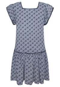 Laivansinisä ja valkoinen kuvioitu mekko, jossa on neliömäinen kaula-aukko, lyhyet hihat ja röyhelöhelma. Kangas sisältää kukkamotiiveja ja pitsiä.