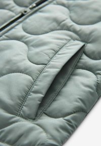 Next REGULAR FIT - Väst - sage green