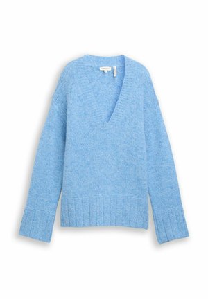 Hellblauer V-Ausschnitt-Pullover aus weichem Strickmaterial, mit gerippten Bündchen und Saum, in entspannter Passform und mit minimalen Nähten.