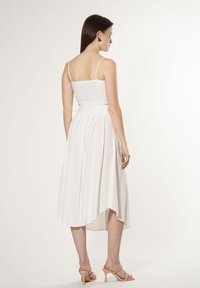 INFLUENCER BUTTON-THROUGH - Plooirok - white