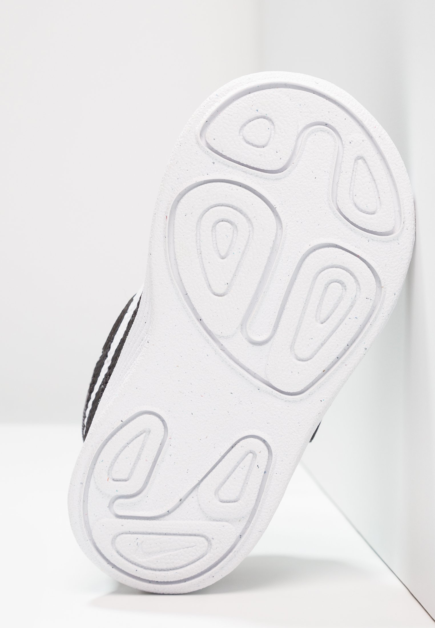 zalando nike revolution 4