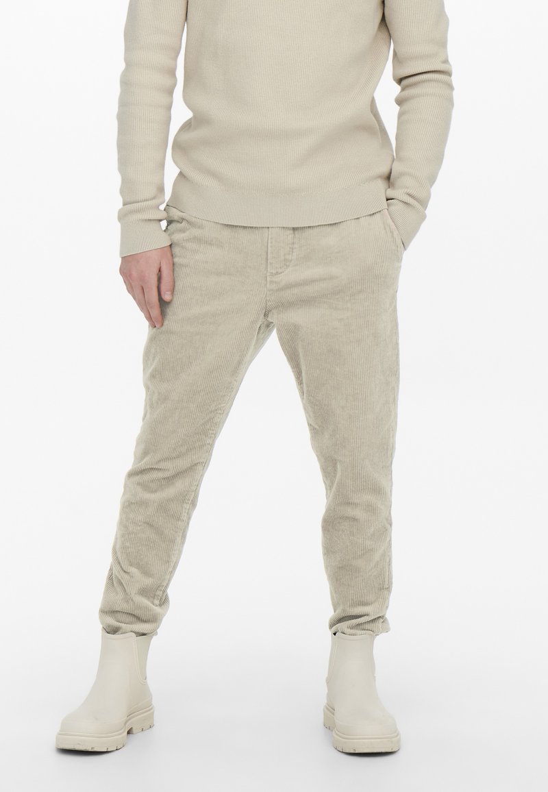 Only & Sons ONSLINUS CROPPED PANT CORD - Stoffhose - silver lining
