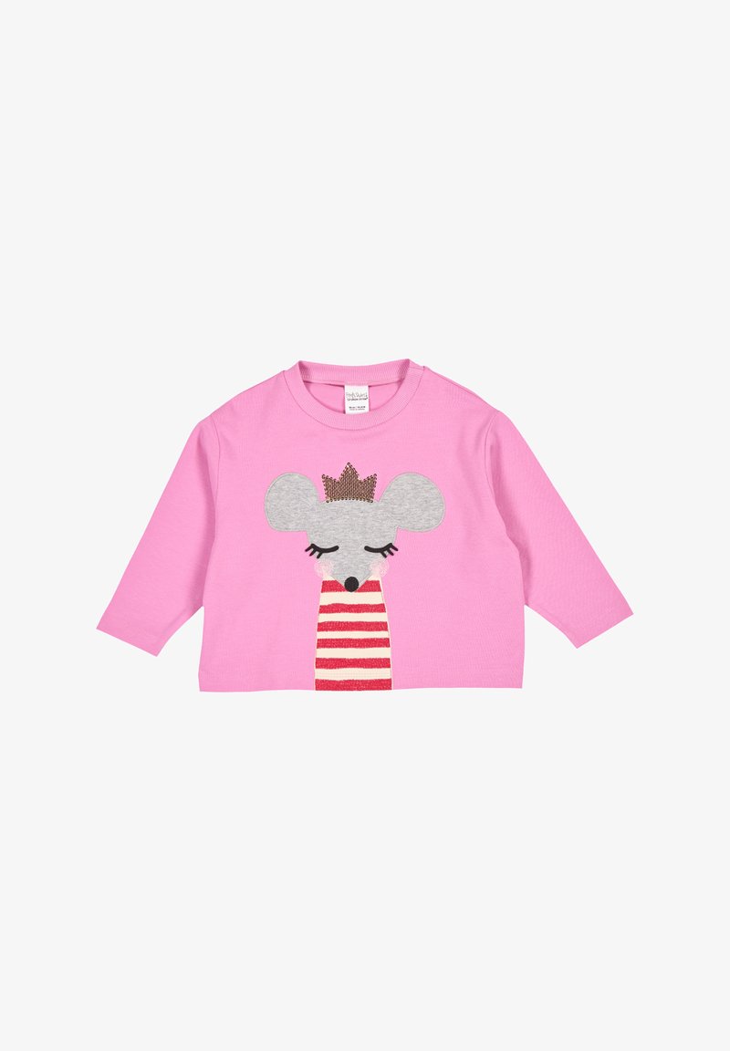 Rosa Langarmshirt mit einer grauen Maus mit geschlossenen Augen, die eine Krone und einen gestreiften Schal in Rot und Creme trägt. Aus Baumwollmaterial.