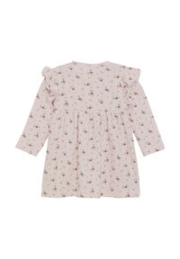Lichtroze jurk met lange mouwen, bloemenprint, ruffles op de schouders en een verticale gestreepte textuur. Uitlopende rokontwerp.