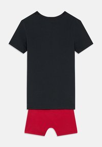 Jordan BOYS BASICS 2 PACK SET - Conjunto de roupa interior - gym red