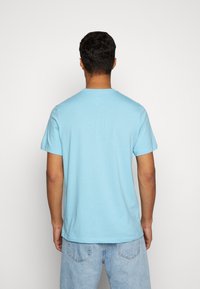 Nike Sportswear CLUB TEE - T-shirt básica - blaurot