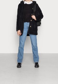 Vero Moda Abrigo de invierno - black