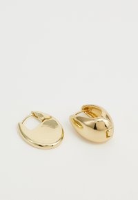 Thumbnail Image 4
