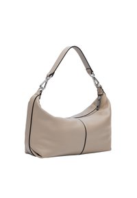 Beige Lederhandtasche mit einer geschwungenen Form, ausgestattet mit einer schwarzen Akzentnaht, einem Reißverschluss und einem verstellbaren Riemen mit silberner Hardware.