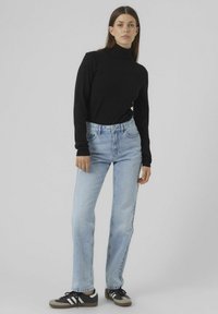 Vero Moda VMHAPPINESS LS ROLLNK GA BOO LCS - Džemperis - black