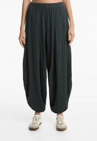 OYSHO - COTTON BALLOON - Trousers - grey Thumbnail Image 1