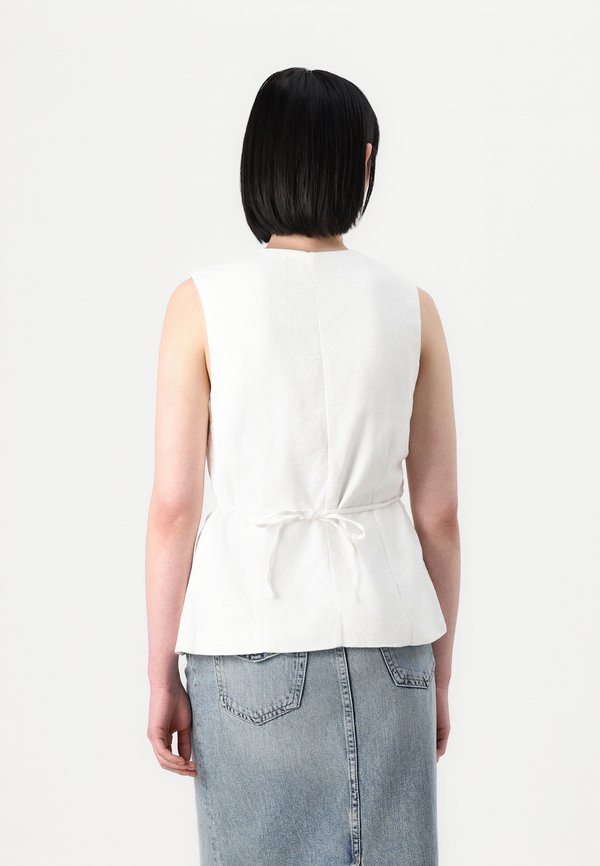 BARE LONGLINE VEST - Waistcoat2