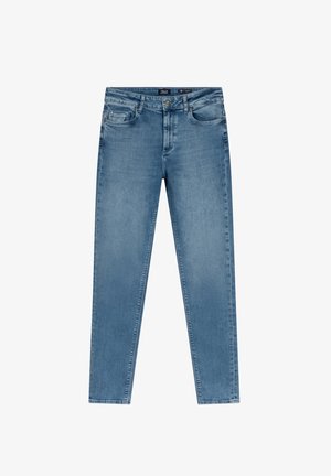 Lichtblauwe denim jeans met een rechte pasvorm, vijf zakken en een subtiele vervaagde textuur. Voorzien van een knoopsluiting en riemlussen.
