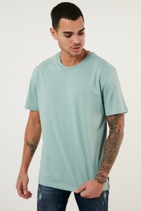 Buratti REGULAR FIT - Paprasti marškinėliai - mint