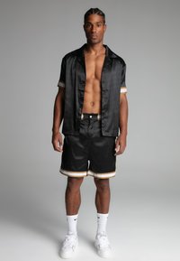 SIKSILK RESORT - Šortai - black