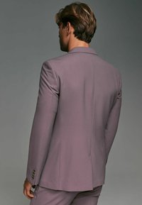 Next TAILORED FIT MOTIONFLEX STRETCH - Sakko - purple