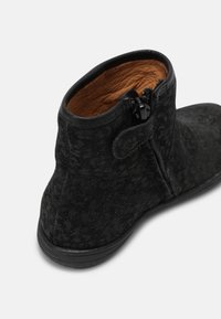 Froddo Stövletter - black