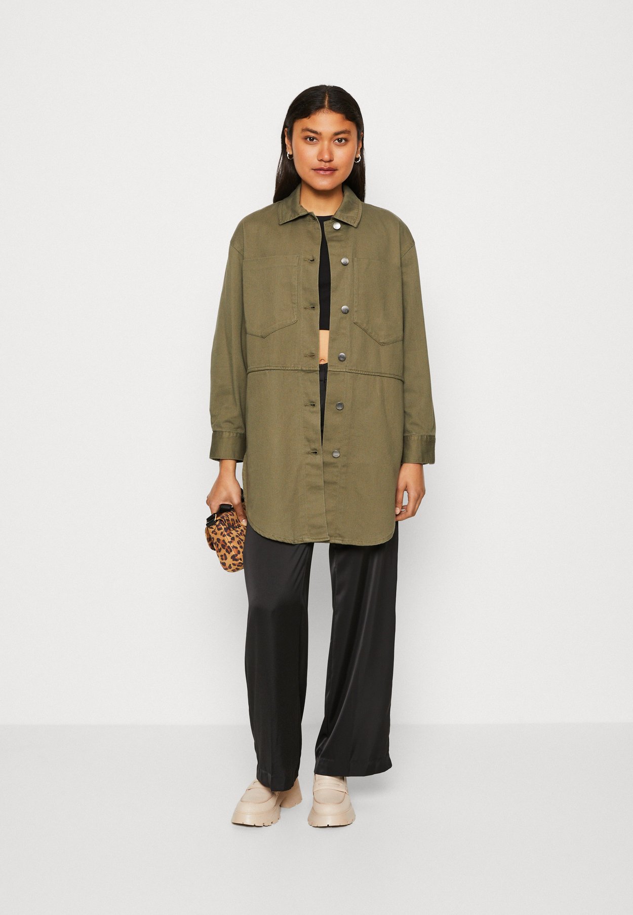 ONLDREW SHACKET