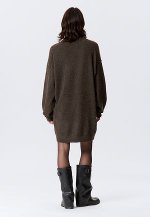 Rankning 3: Weekday - ANNIE MINI TURTLENECK - Stickad klänning