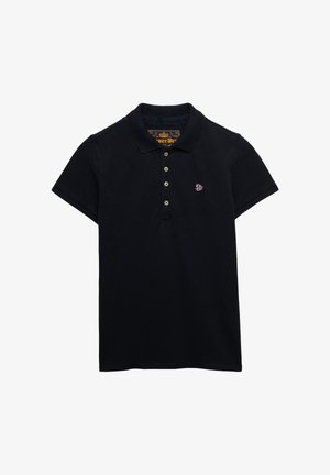 Sort kortærmet polo med fire knapper og lille pink broderet logo på venstre bryst.