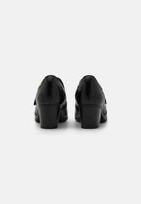 Jana Pumps - black