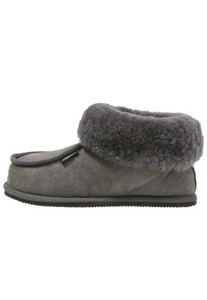 Shepherd LENA - Chaussons - asphalt