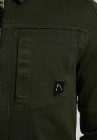 CHASIN' Veste légère - green