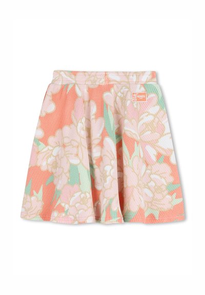 Jupe fleurie corail et vert menthe, avec un motif texturé, une taille élastique et une étiquette logo sur le côté.